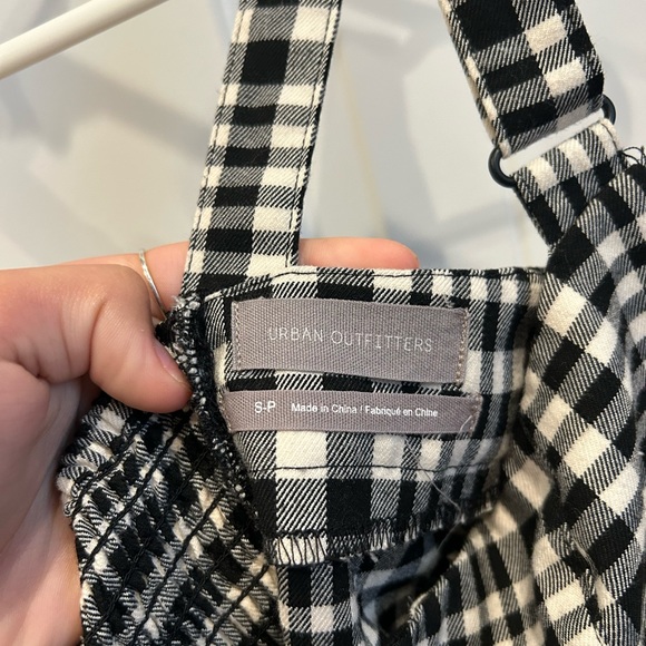 Urban Outfitters Women’s Checkered Top - Picture 3 of 3